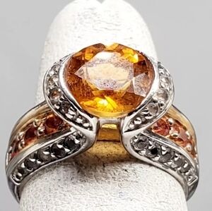 Like New Fabulous Rare Estate Victoria Wieck 2.30Ct Fire Citrine Gemstone Ring